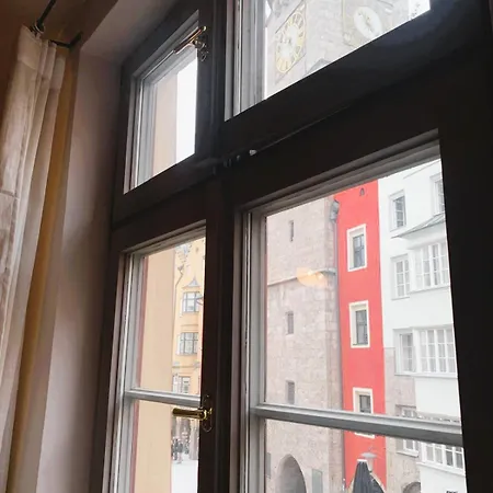 Center Golden Roof 4 Apartment