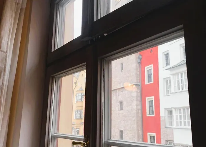 Center Golden Roof 4 דירה